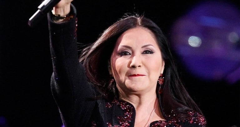 Ana Gabriel en medio de la polémica por incidente en su concierto